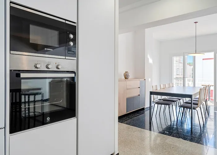 Hauzify I Riera Appartement *