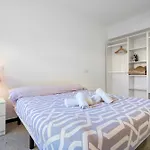 Hauzify I Riera Apartment